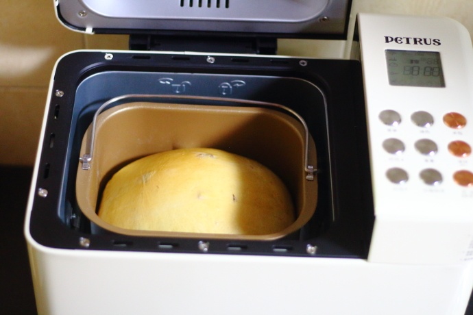 面包机一键做蛋糕,用面包机怎样能做出好吃的面包来