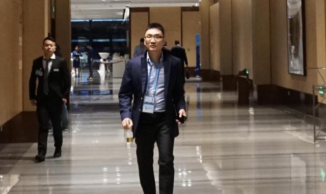 拼多多2018年的盈利已达77.93亿元,拼多多亏损百亿的人