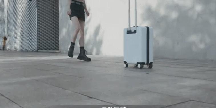 小米众筹酷哇旅行箱评测：自动跟随无需牵拉，还可直接带上飞机