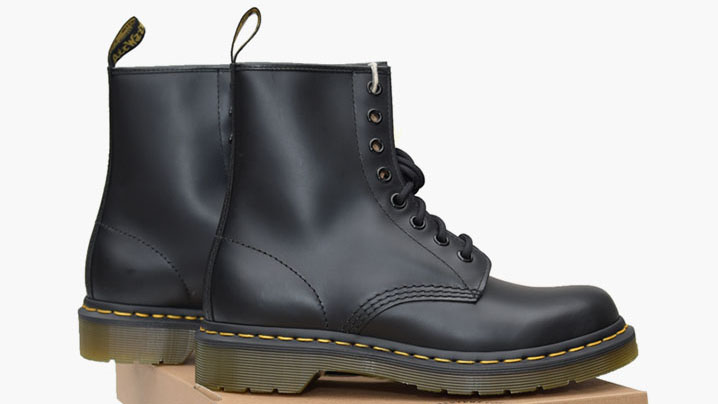 开车穿什么款式的鞋舒适,开车穿鞋子最舒服耐穿