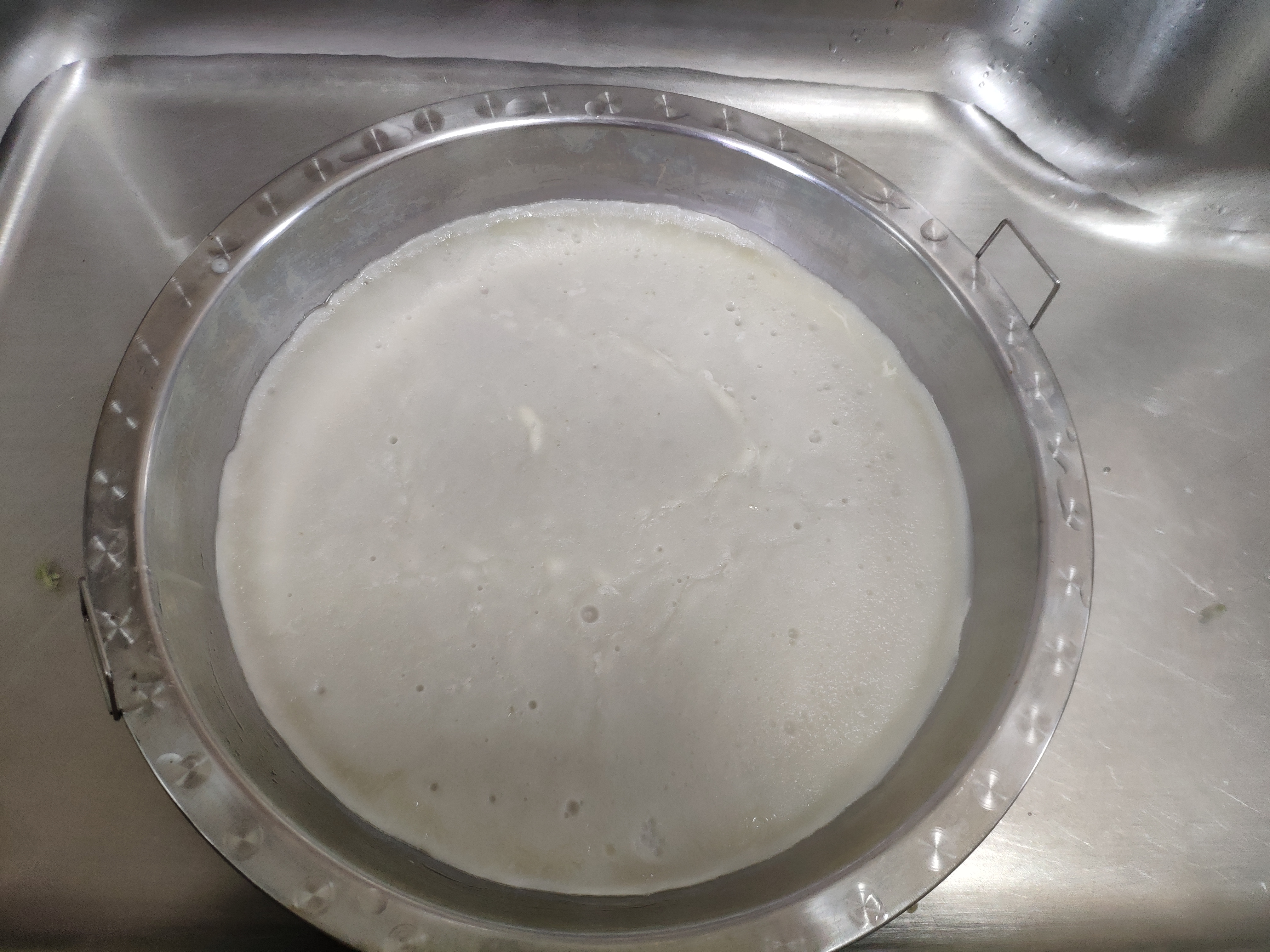 电动打蛋器做凉皮视频教学,用小苏打怎么做凉皮窍门