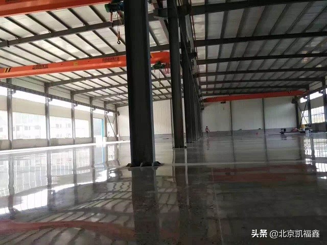 地面起砂用高强水泥怎么修复,水泥地面起砂固化处理