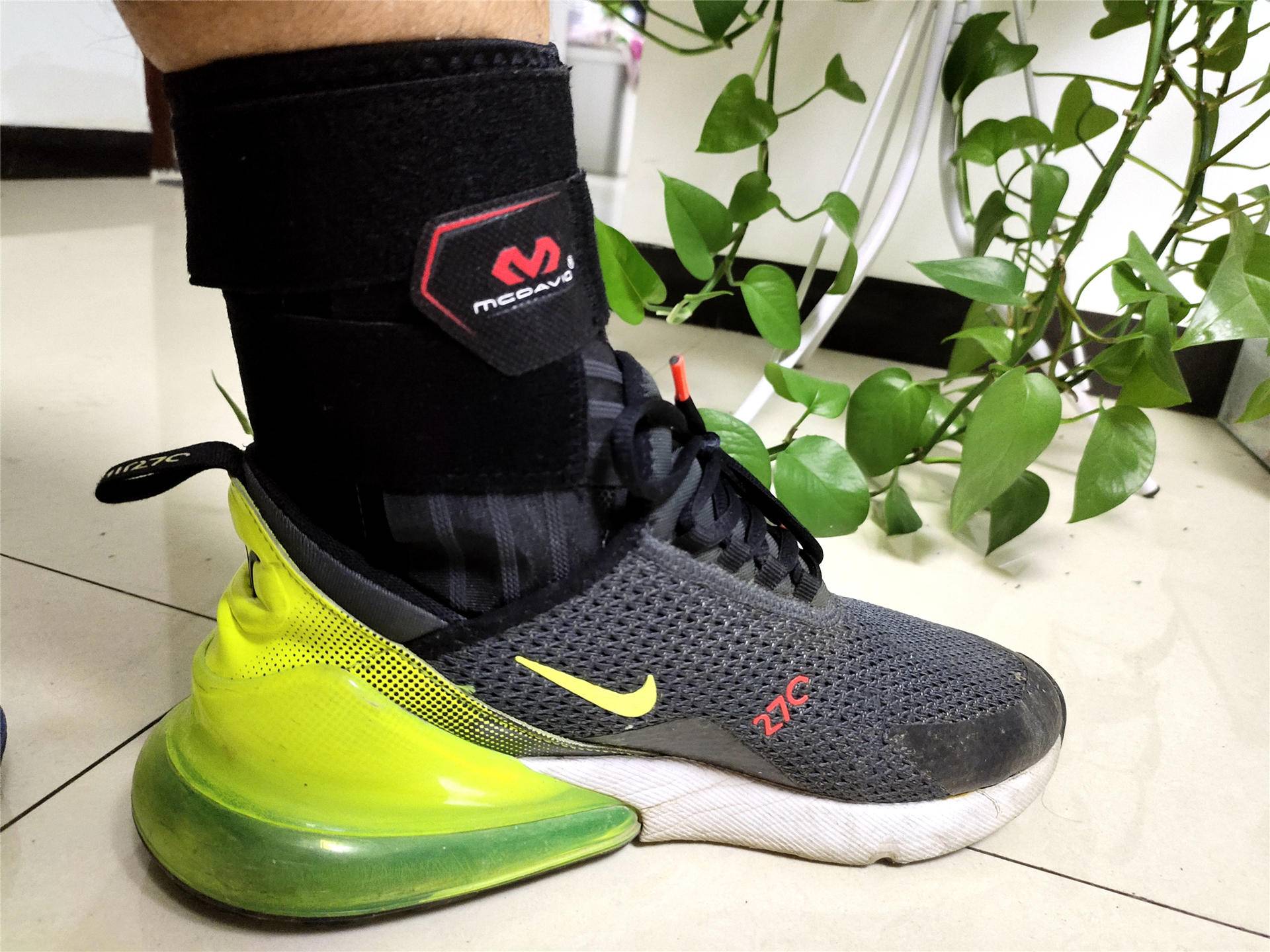 迈克达威护踝防崴脚,迈克达威护踝可以打球吗