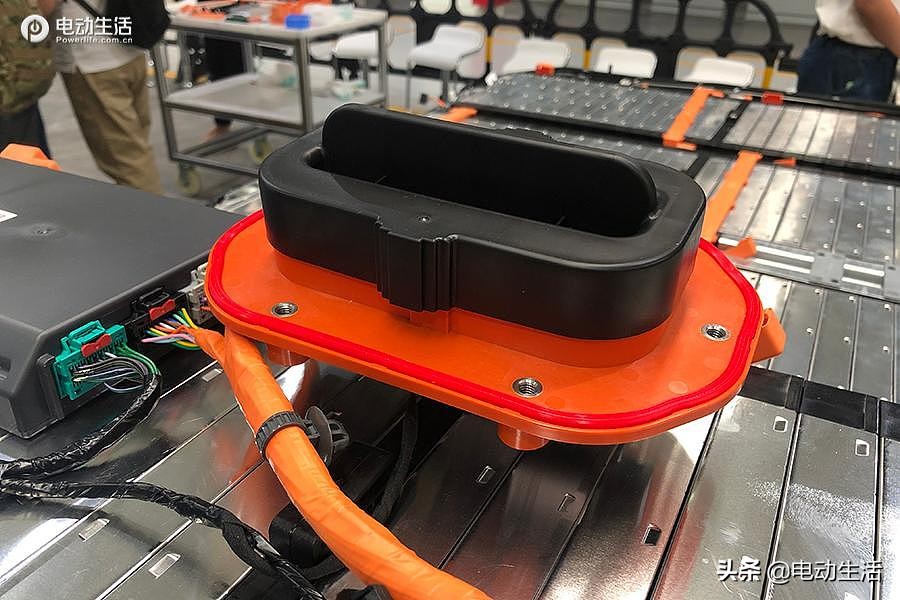 微蓝7超级“芯“深度解析！LG电芯/智能温控/高安全性