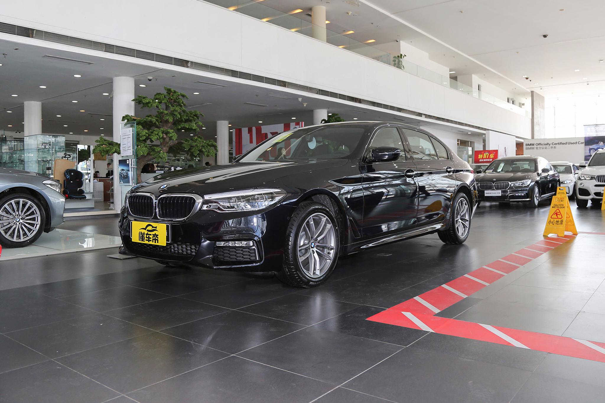 宝马5系油箱盖打不开怎么办,宝马5系油箱盖打不开原因