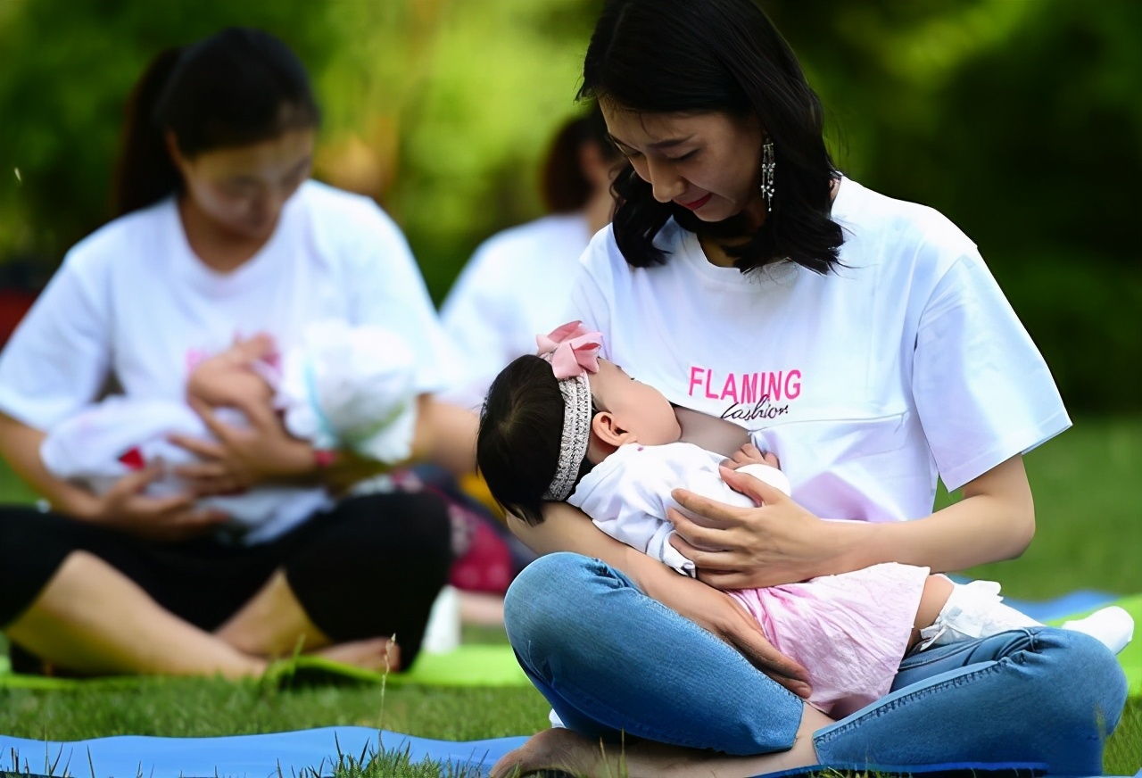 粗鲁的“断奶方式”不可取，做好这几点，帮助宝妈科学断奶
