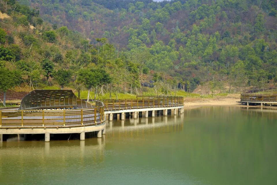 湖泊风景区推荐,深圳十大免费主题公园