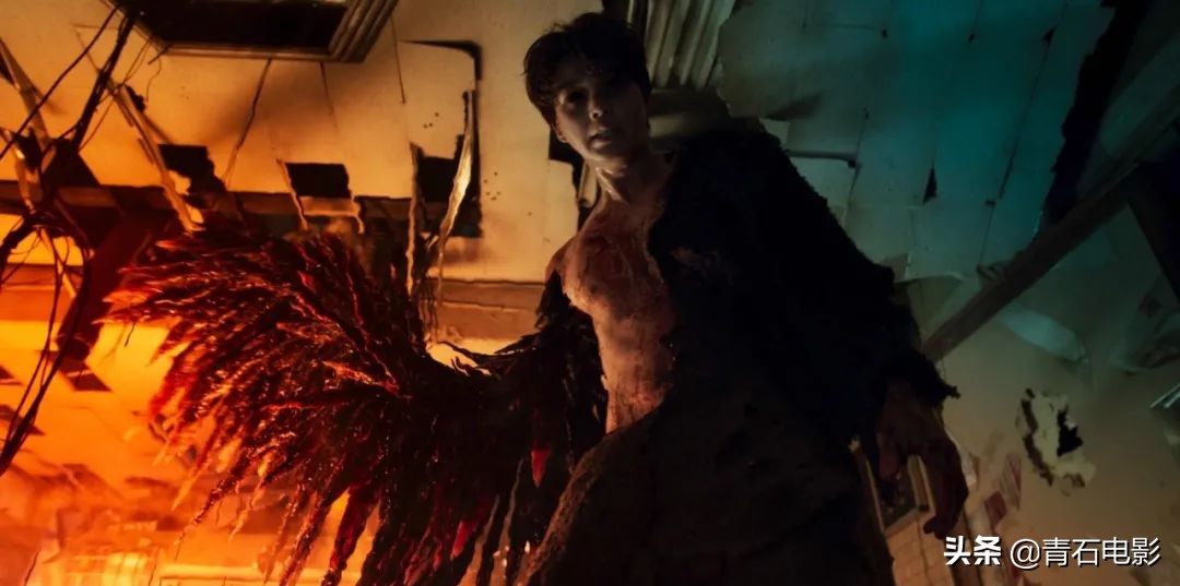 连续4天上榜，比《王国》尺度还大，不愧是一集30亿韩元的韩剧