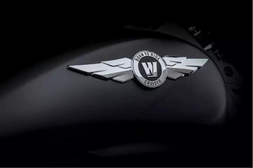 tr300豪爵好还是cb400f好,豪爵tr300都市版旅行版怎么选择