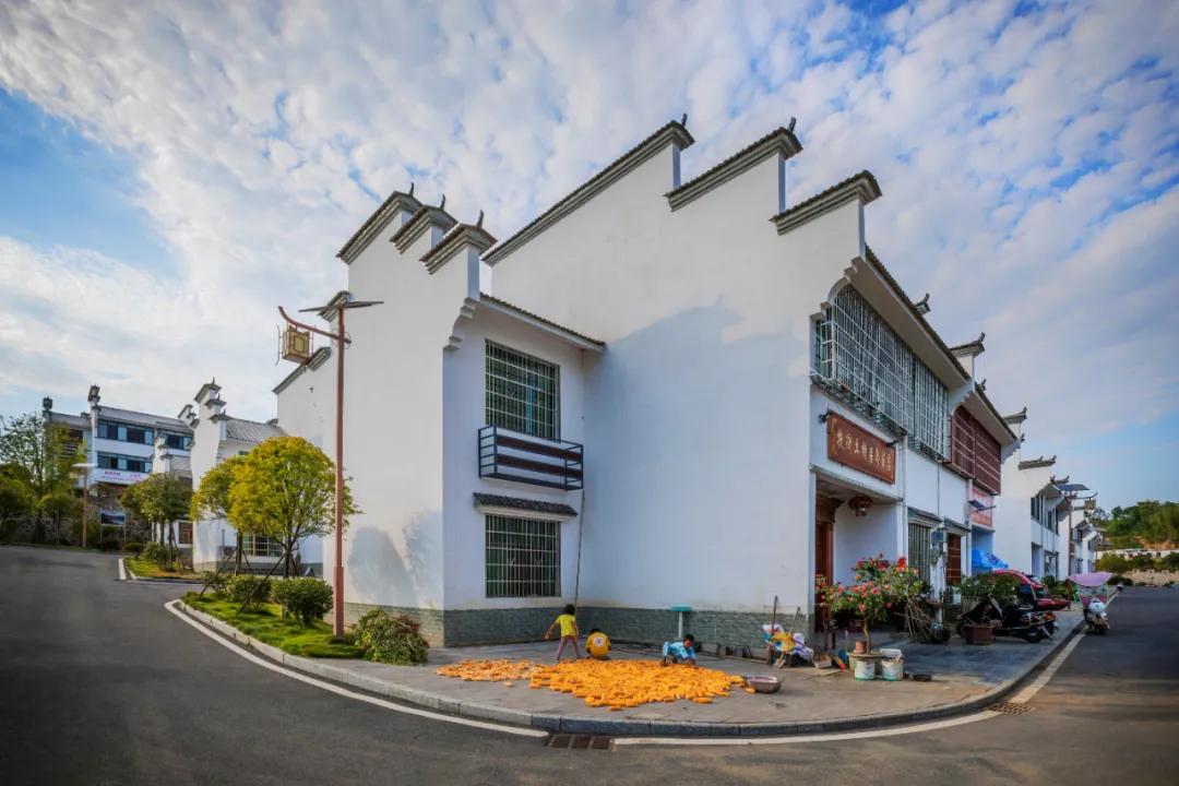 走向我们的小康生活9张海报,幸福新时代主题摄影作品