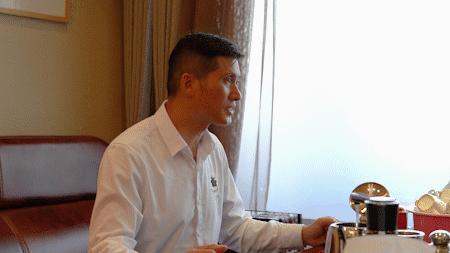 现在年轻人想白手起家，太难了！丽江浙江商会会长的“浙商之道”