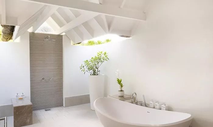 南阿里环礁,丽世岛度假村