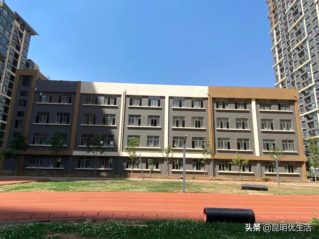 春城小学原址,昆明春城小学搬迁到什么地方
