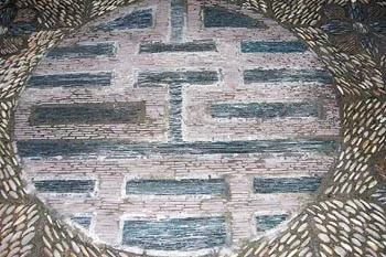 小鹅卵石路面是怎么铺装的,鹅卵石铺装路面方法