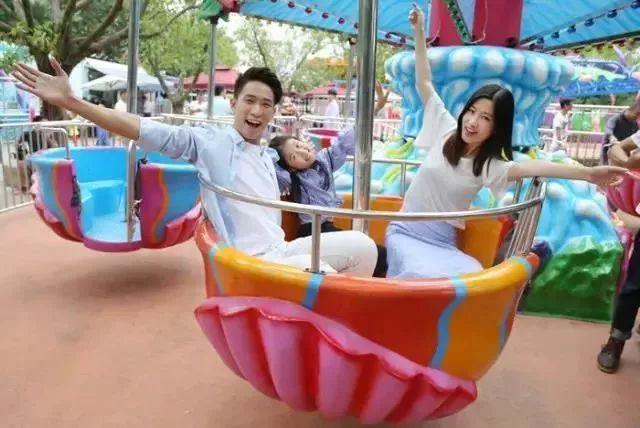 水上乐园超级大喇叭体验,挑战十大世界上最大的水上乐园