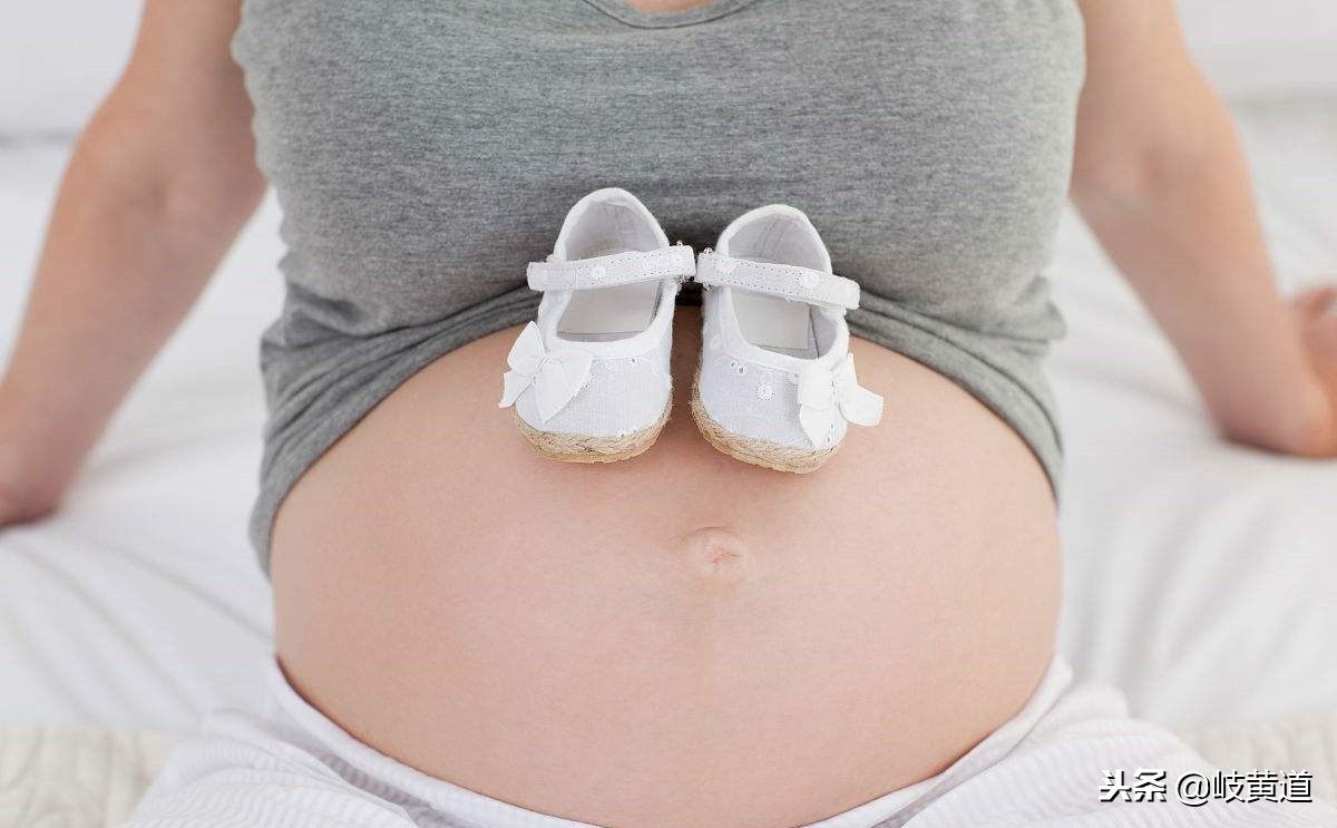 女性备孕期间有点出血,女性备孕期间有点出血胸口有点闷