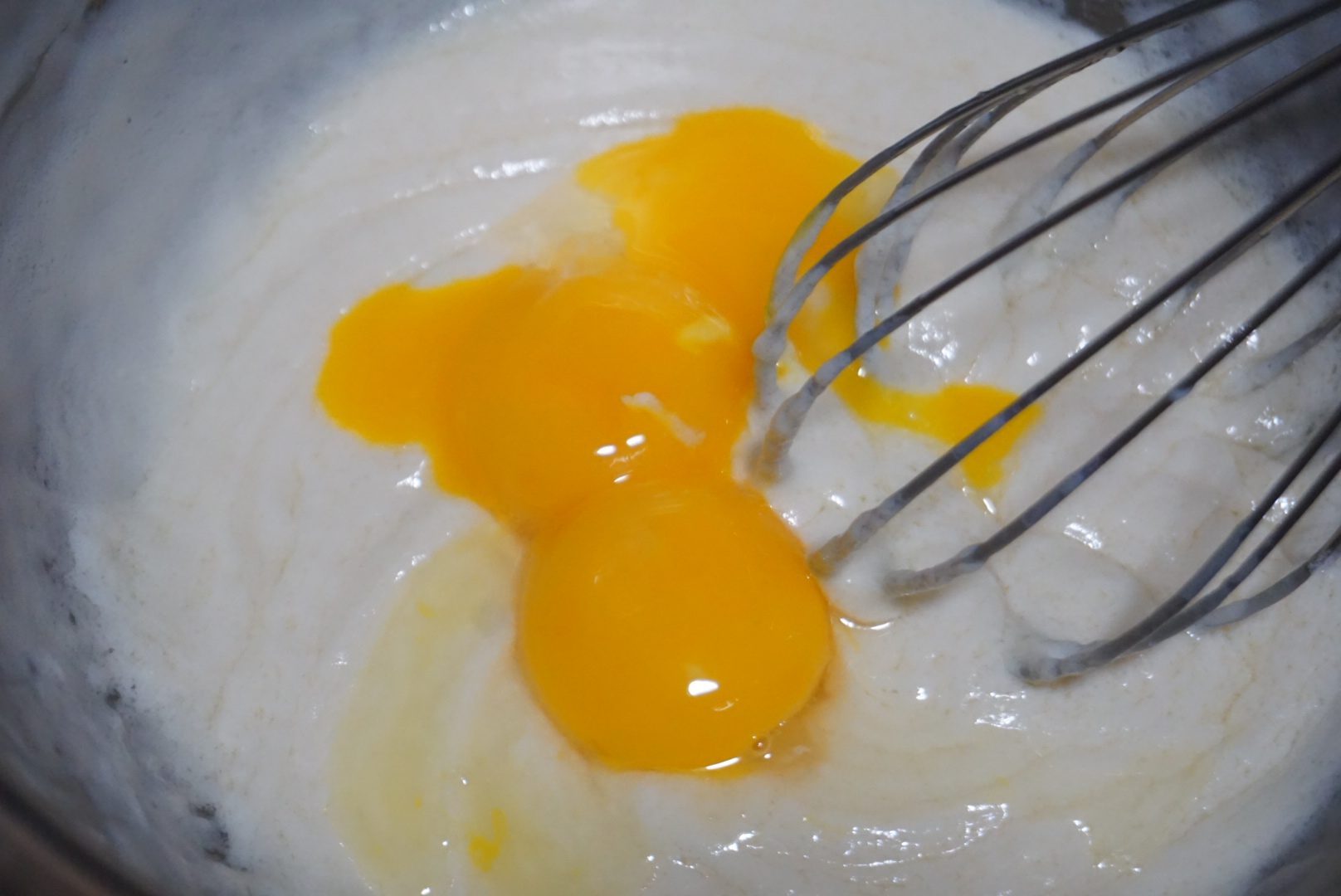 夏妈芝士古早味蛋糕做法,最简单的网红古早蛋糕不用烤箱