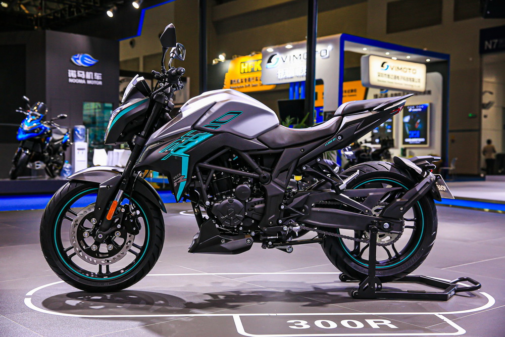 2021款隆鑫无极300r落地多少钱,新款隆鑫无极300rr评测