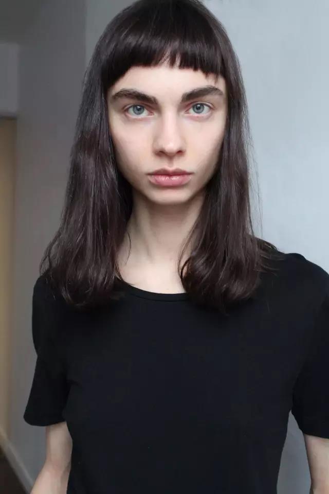 10岁女童脸大适合什么刘海显脸小,又显白又显脸小的刘海发型