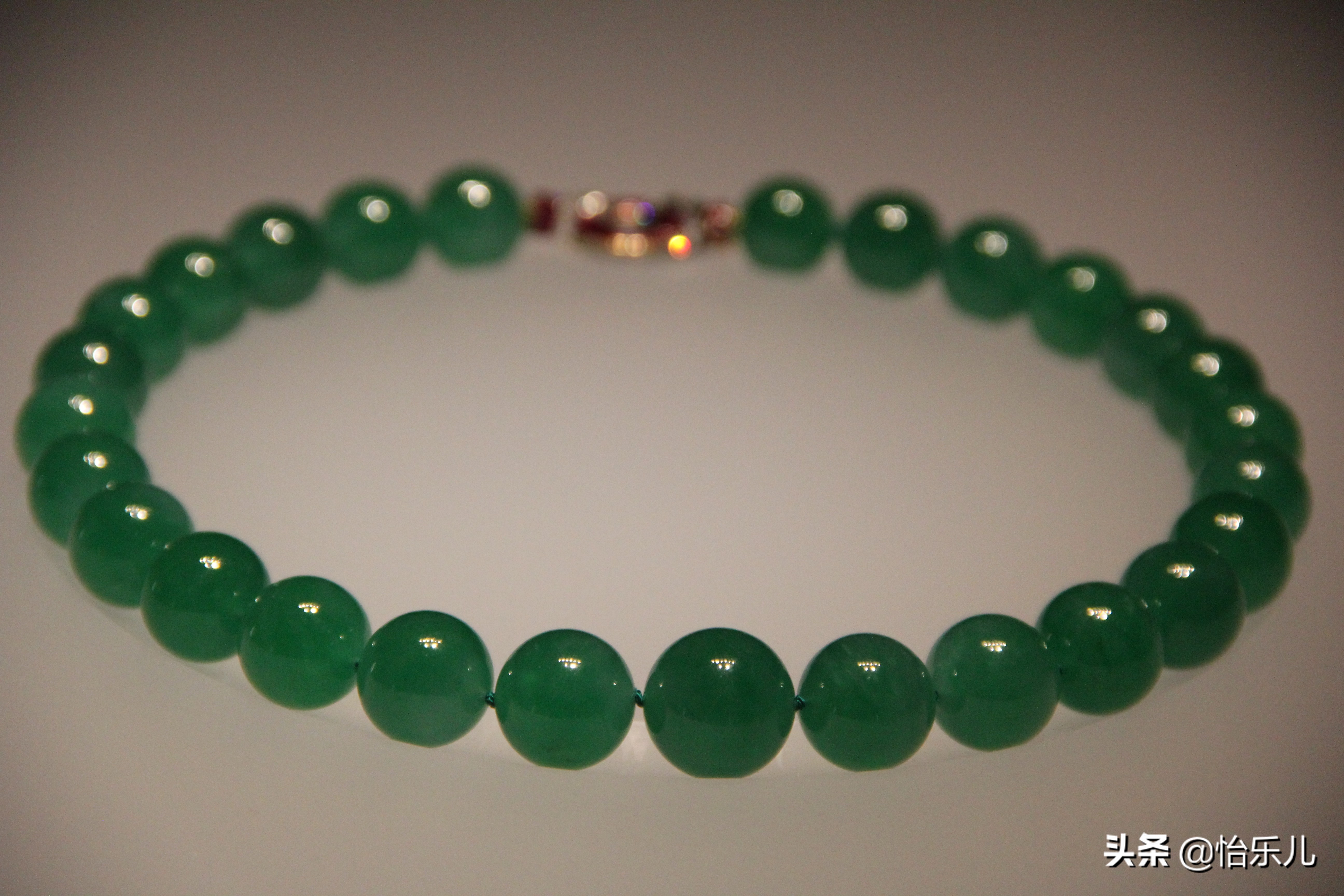 乾隆时期翡翠饰品,乾隆咸鱼翻身