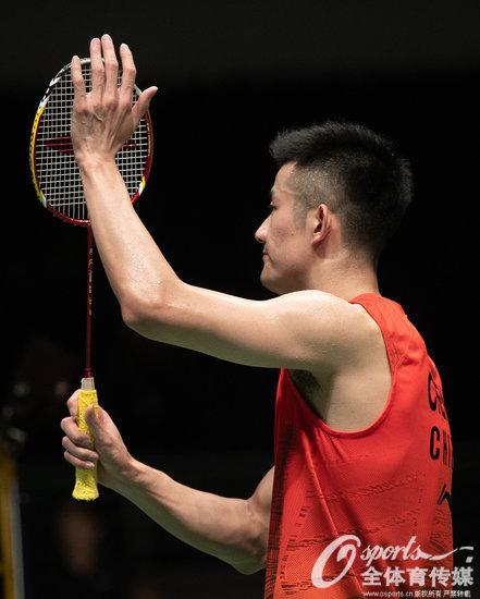 谌龙用过哪些羽毛球拍,谌龙用过什么球拍