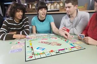 霉霉英语教材书,霉霉新歌me歌词