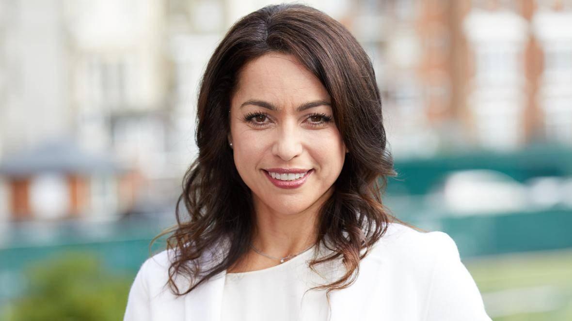 “吐出来”还是“咽下去”？关于足球和口水的那些事