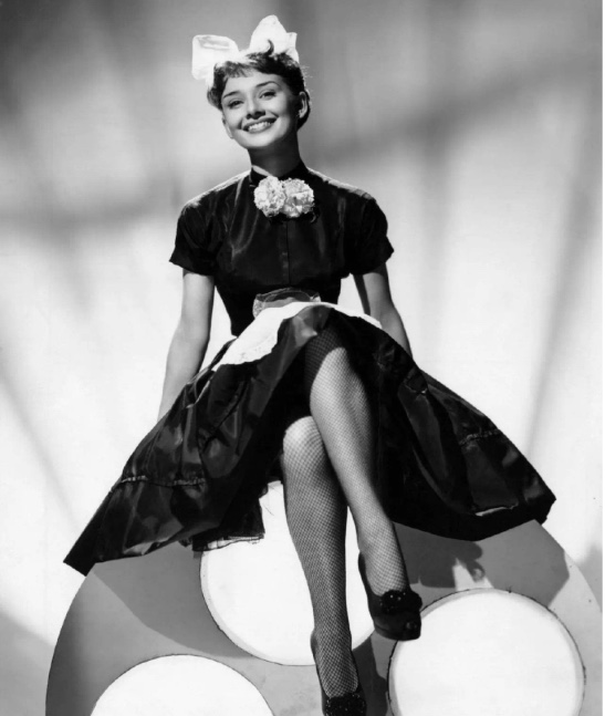 大蝴蝶结爆款,春季蝴蝶结单品搭配