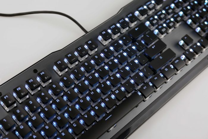 能够媲美cherry轴的机械键盘,泰坦轴键盘的缺点和优点