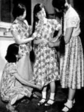 七十年代初期100块钱的购买力,80年代的1块钱购买力