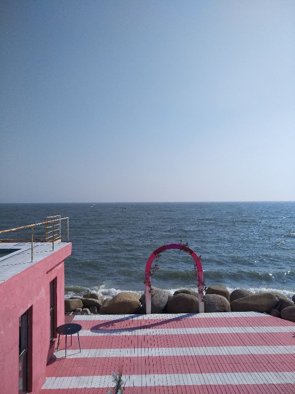 圣托里尼海边,盘锦金帛滩海滨浴场