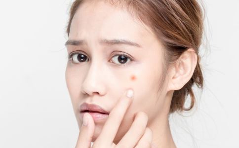 脸上有螨会有什么症状呢？教你这样除螨，让螨虫无处可在