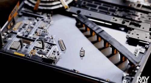 把小米铁蛋爆改成钢铁加鲁鲁的大佬，还曾把手机改造成北京城