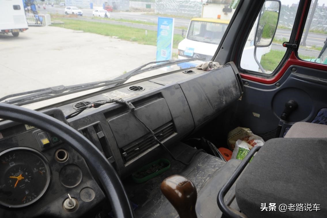 重庆铁马6x6军用车多少马力,重庆铁马6x6军用越野车