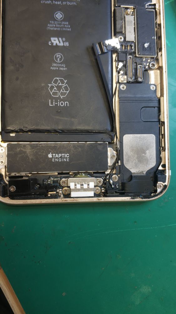 苹果7p拆机换屏教程,苹果7p拆机换电池视频教程