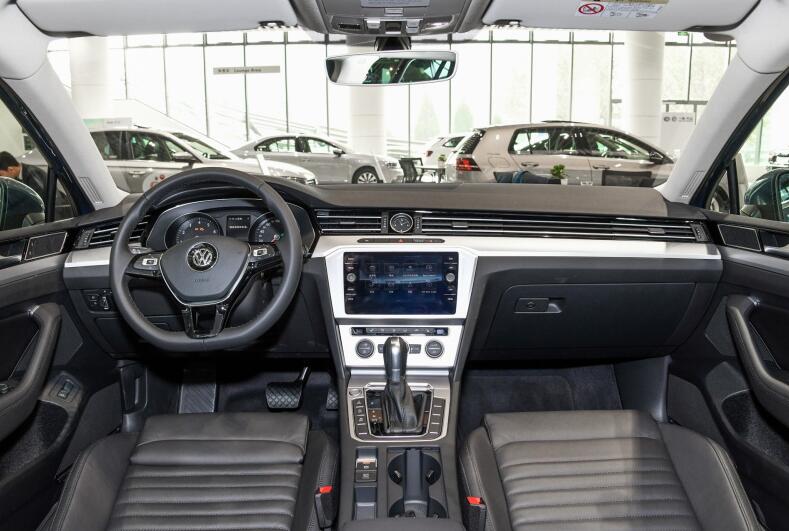 后备厢可达1780L搭载EA888的进口大众车不足7秒破百何必再看SUV