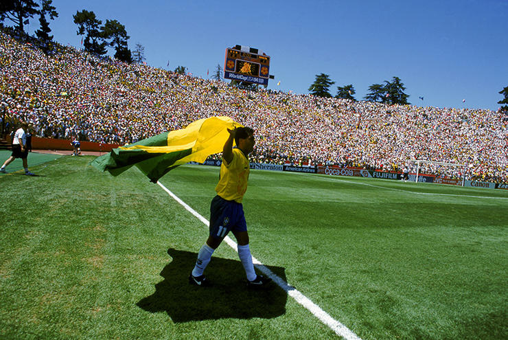 世界上最伟大的前50名足球运动员,评选20世纪最伟大的足球运动员