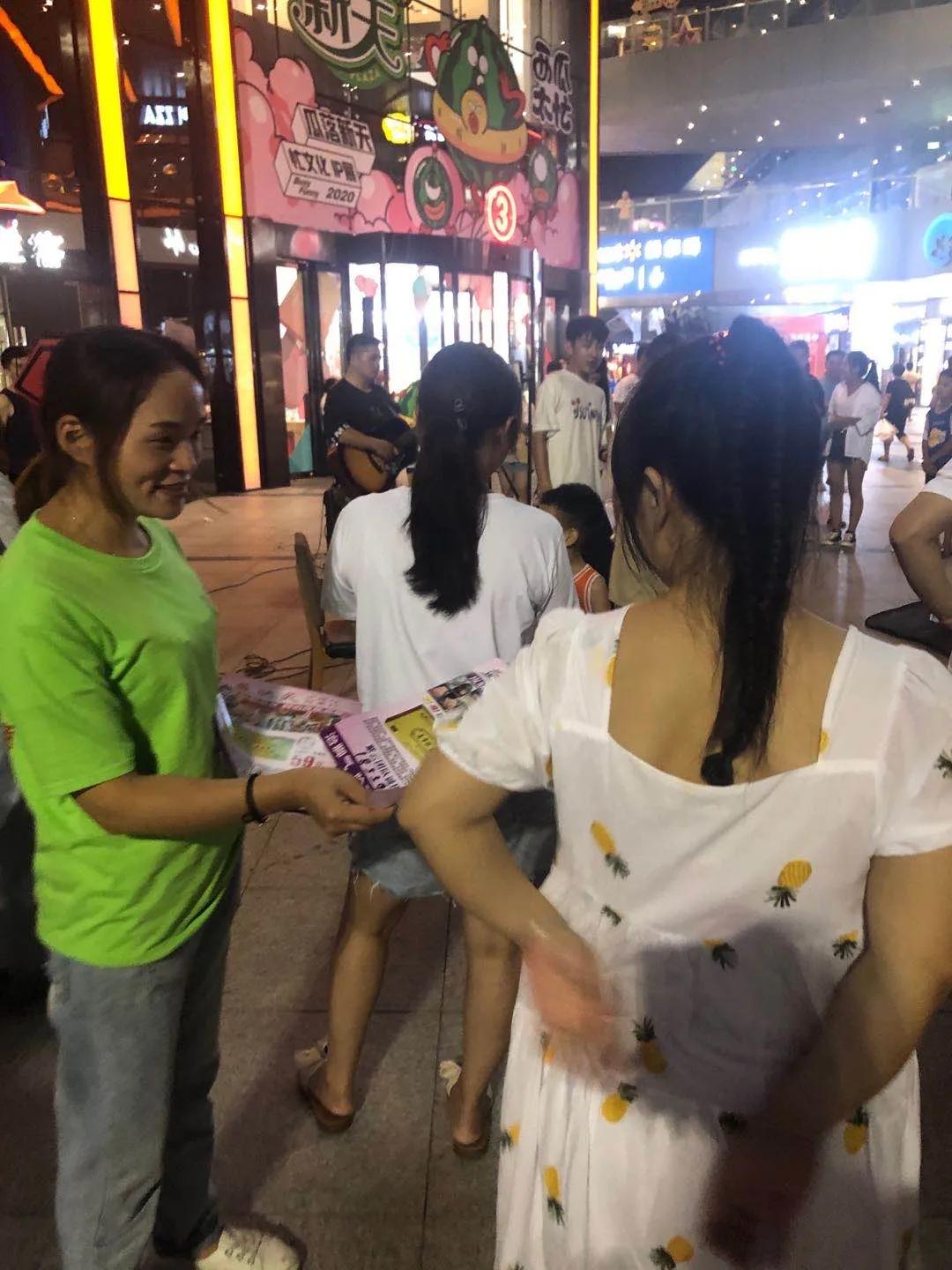 培训学校在外面地推如何留住客户,地推app怎样与客户快速建立关系