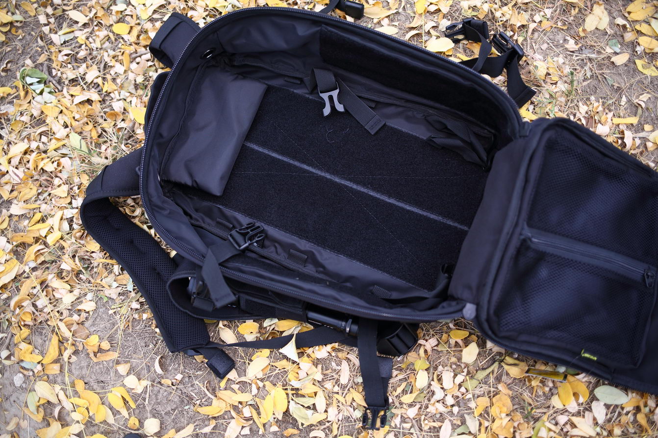 包行天下NITECOREBP25大容量双肩包