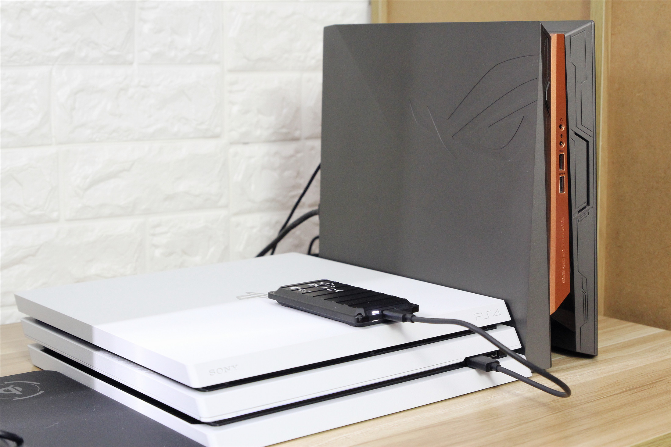 移动固态硬盘惠普p500,移动固态黑盘p50