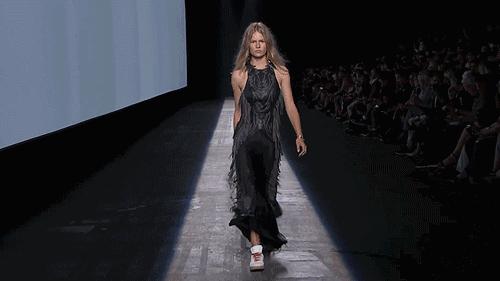 如何给别人塑造渣男形象,渣男的人设管理方法