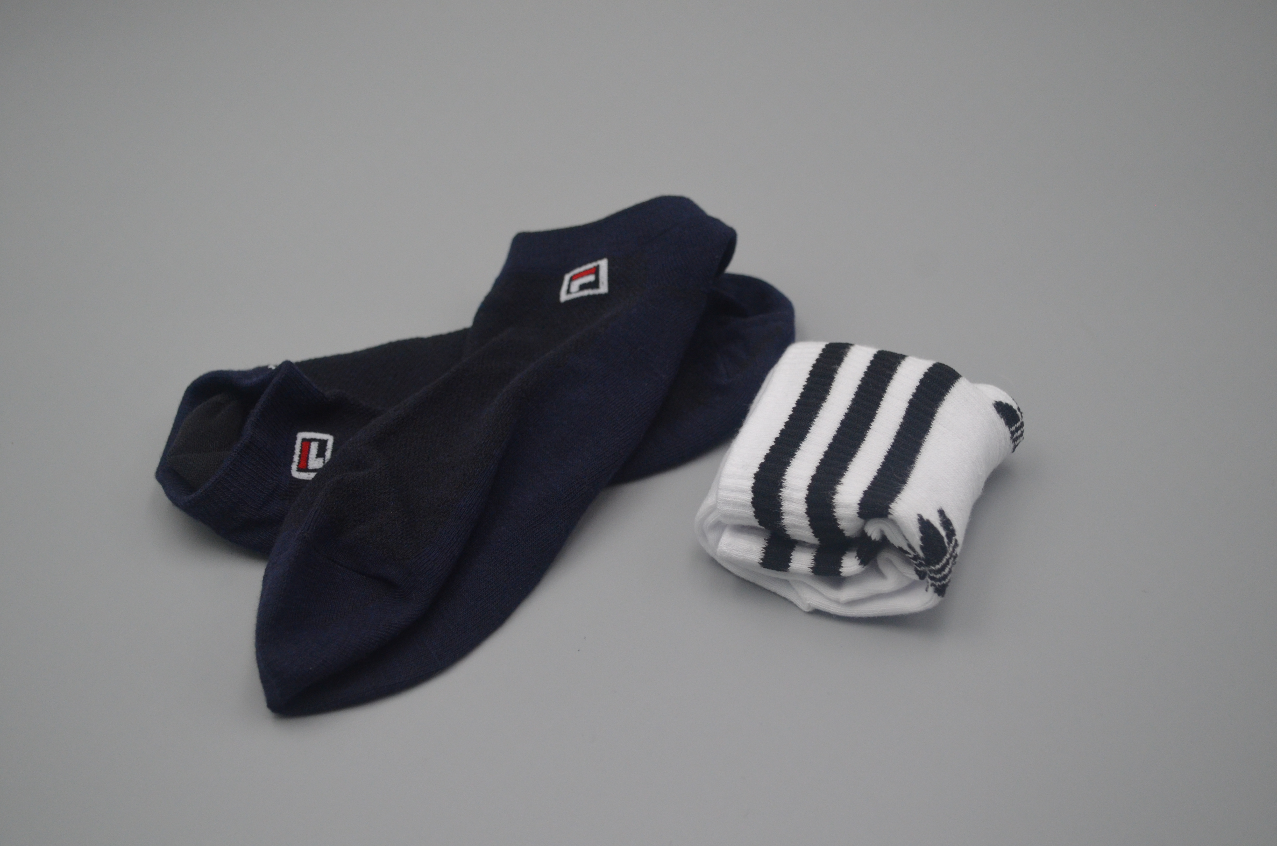 袜子多占空间又不好找，教你一招收纳新方法，整齐又不占空间