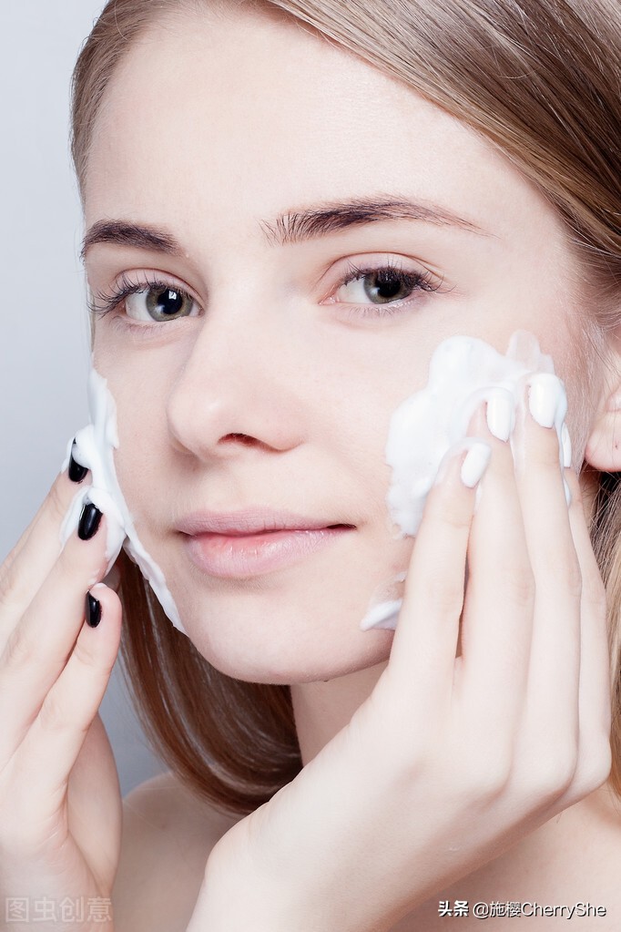 水乳珂润和芙丽芳丝哪个好,芙丽芳丝和珂润乳液哪个好