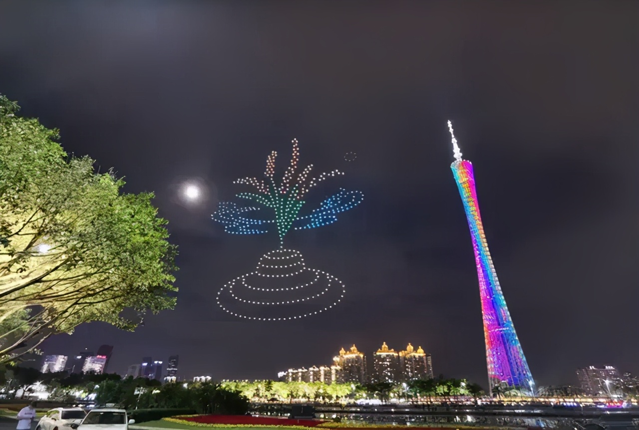 采访悼念袁隆平,长沙市民自发夹道送别袁隆平院士