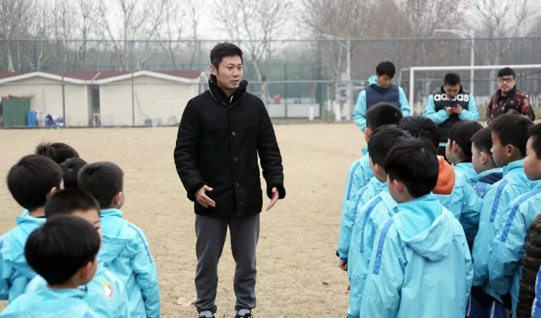 陆博飞：被球员抛在空中那一刻，感受到了做教练的幸福感