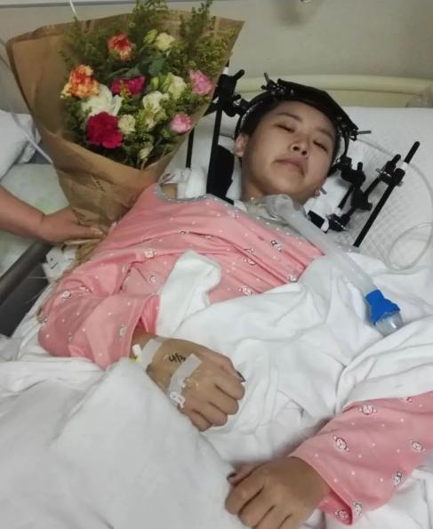 18岁妙龄少女车祸高位截瘫,车祸高位截瘫奇迹存活19年