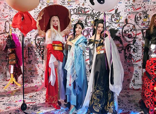 闪耀暖暖水母与天刀,天刀手游好玩吗