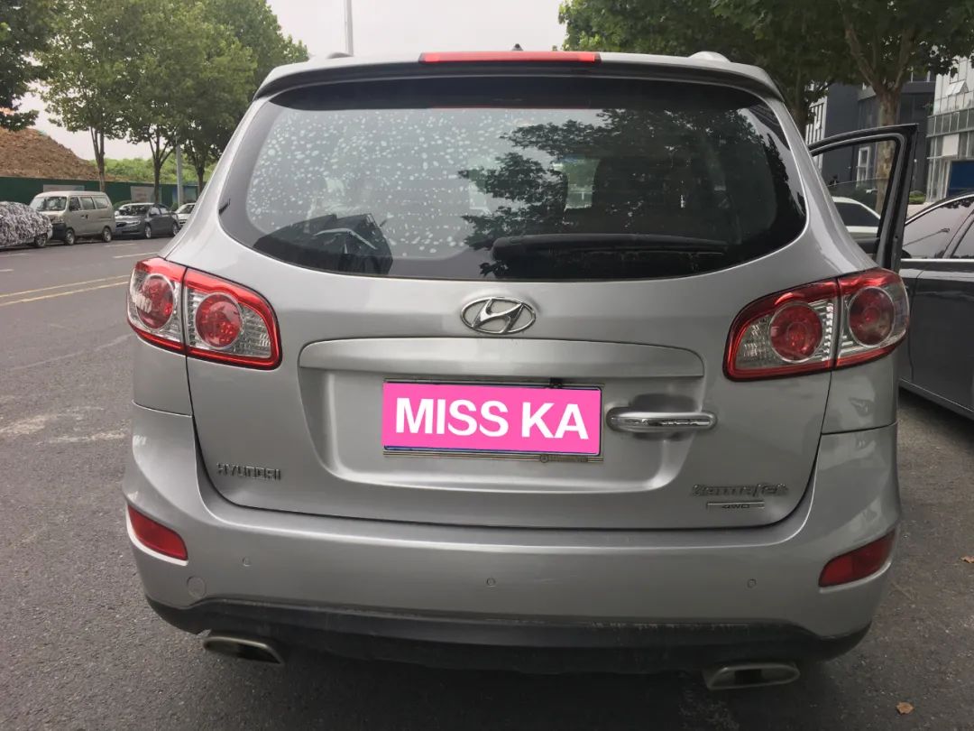 现代胜达和丰田汉兰达哪个好,现代老款胜达经典车主真实感受