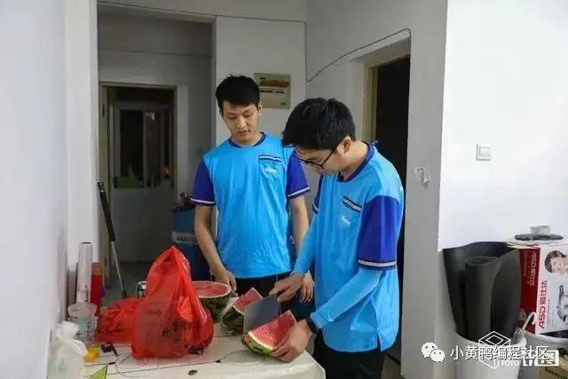 程序员转行送外卖如何自动抢单,月入近两万的程序员送外卖