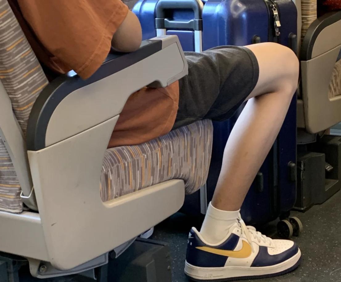 孩子能不能长高看哪里,如何判断孩子腿部发育